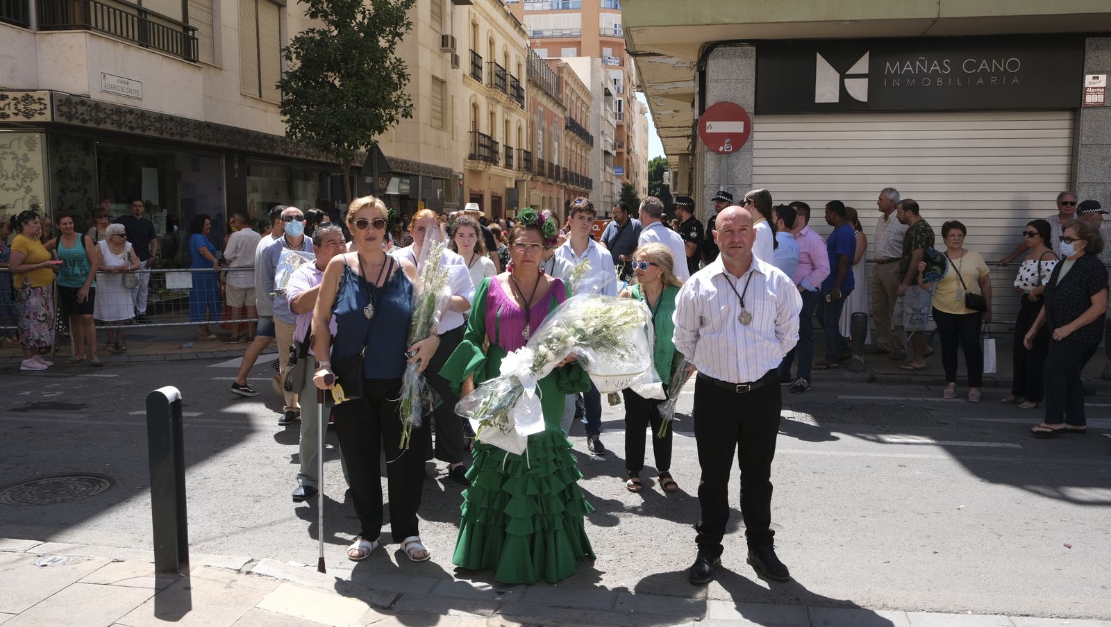 Imágenes de la ofrenda floral a la Virgen del Mar. Feria de Almería 2022