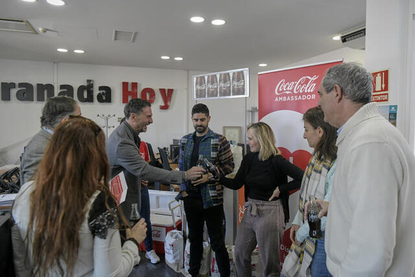 Un brindis con Coca-Cola por el Patrón de los periodistas