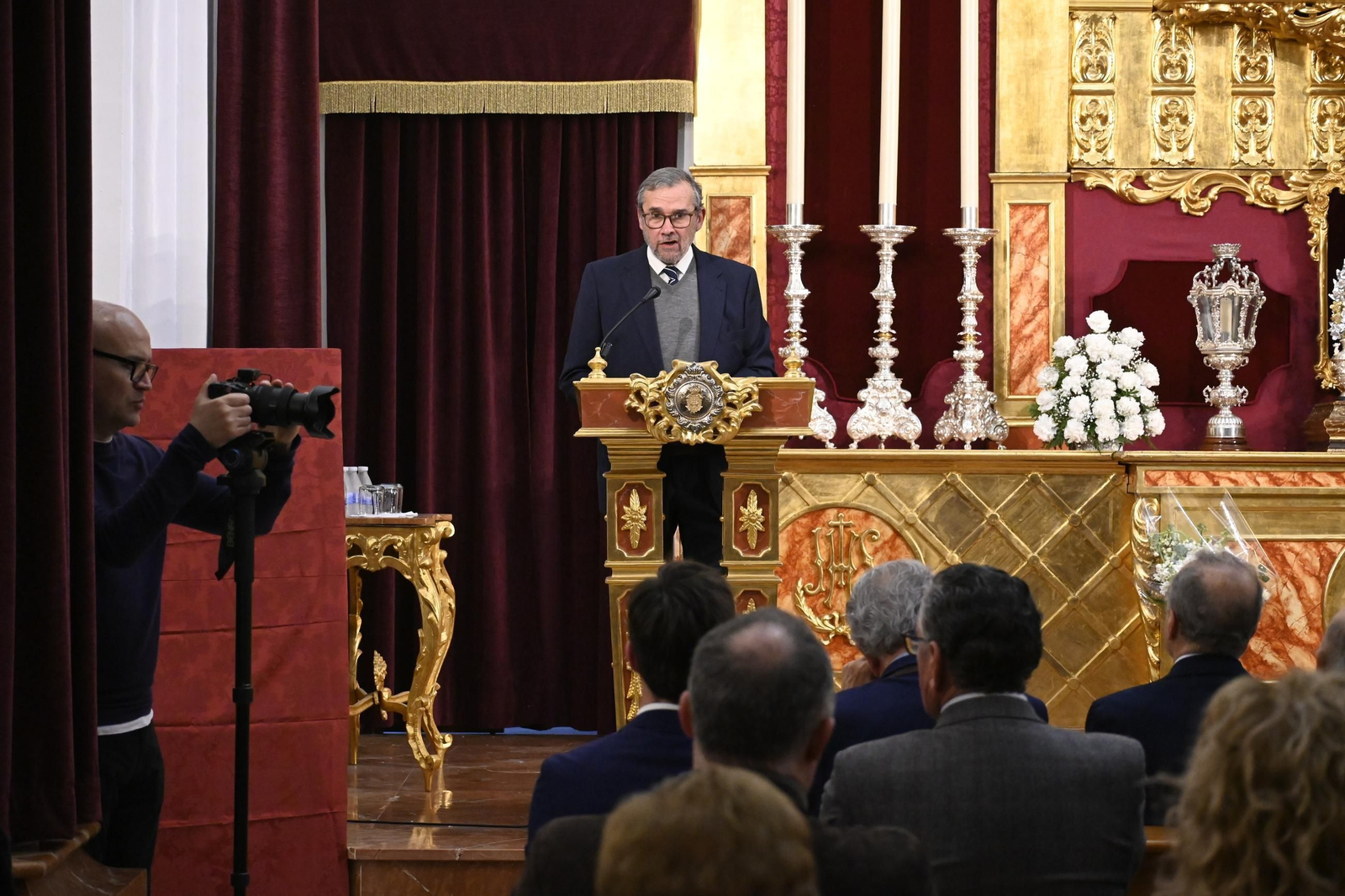 Presentación del cartel de 25 aniversario de la coronación de la Esperanza de Huelva