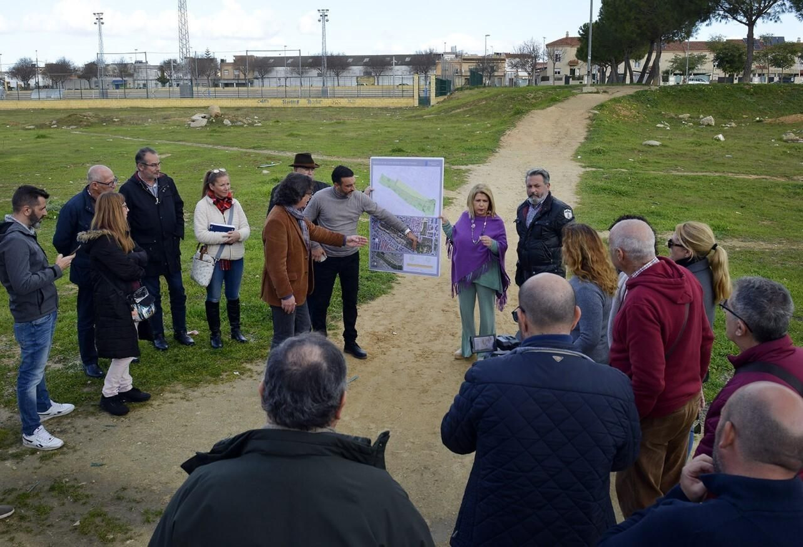 Presentación del proyecto del bosque Urbano de La Canaleja a los vecinos. Presentación del proyecto del bosque Urbano de La Canaleja a los vecinos.