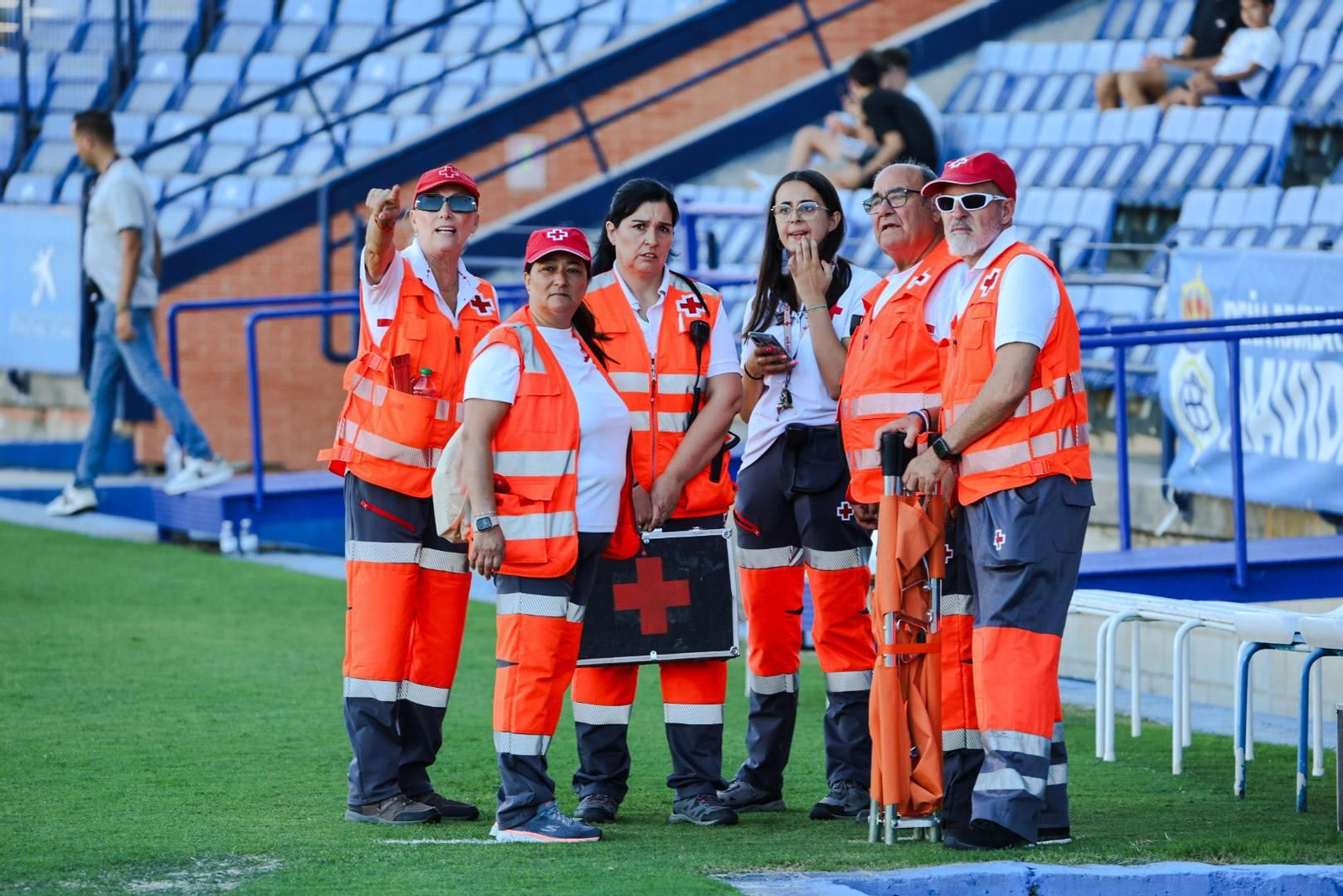 Búscate en las gradas del Nuevo Colombino durante el Recre-Puente Genil