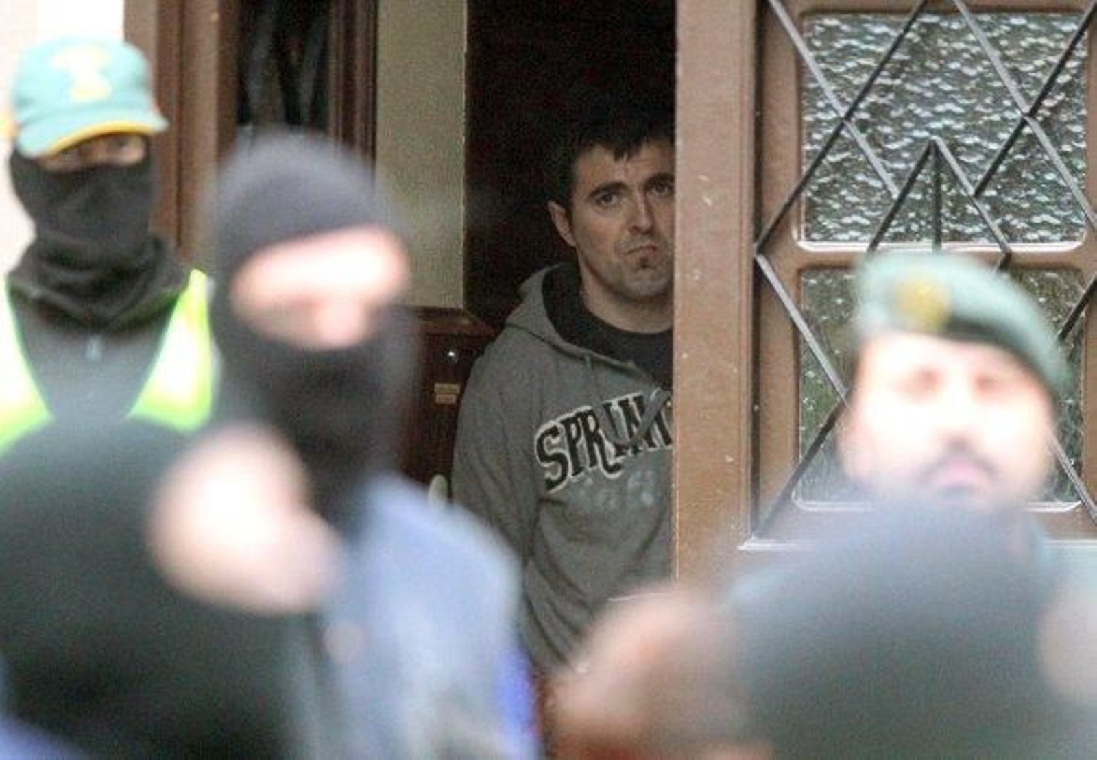 Los detenidos en Guipúzcoa escondían 850 kilos de explosivos en un caserío