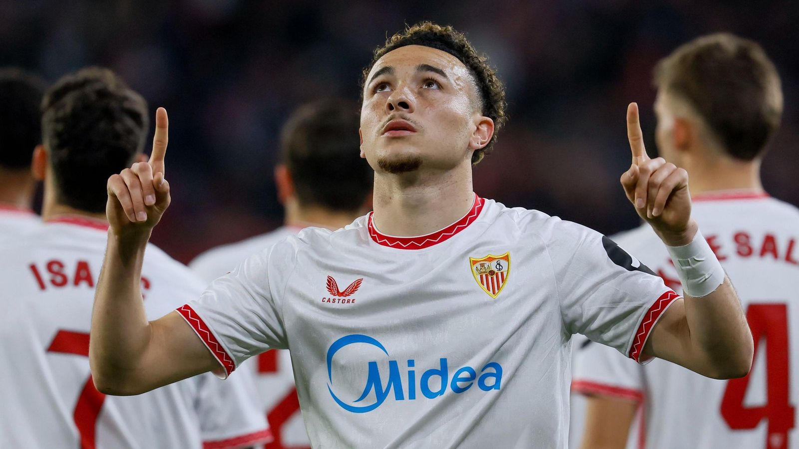 Rubén Vargas celebra su primer gol con el Sevilla.