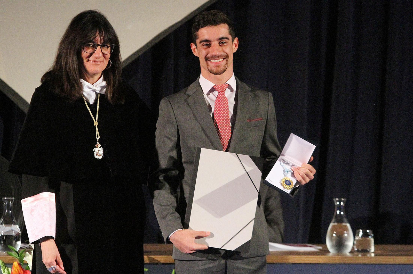 Javier Fernández López, campeón del mundo en patinaje, a su llegada al acto del 3 de marzo en la UHU