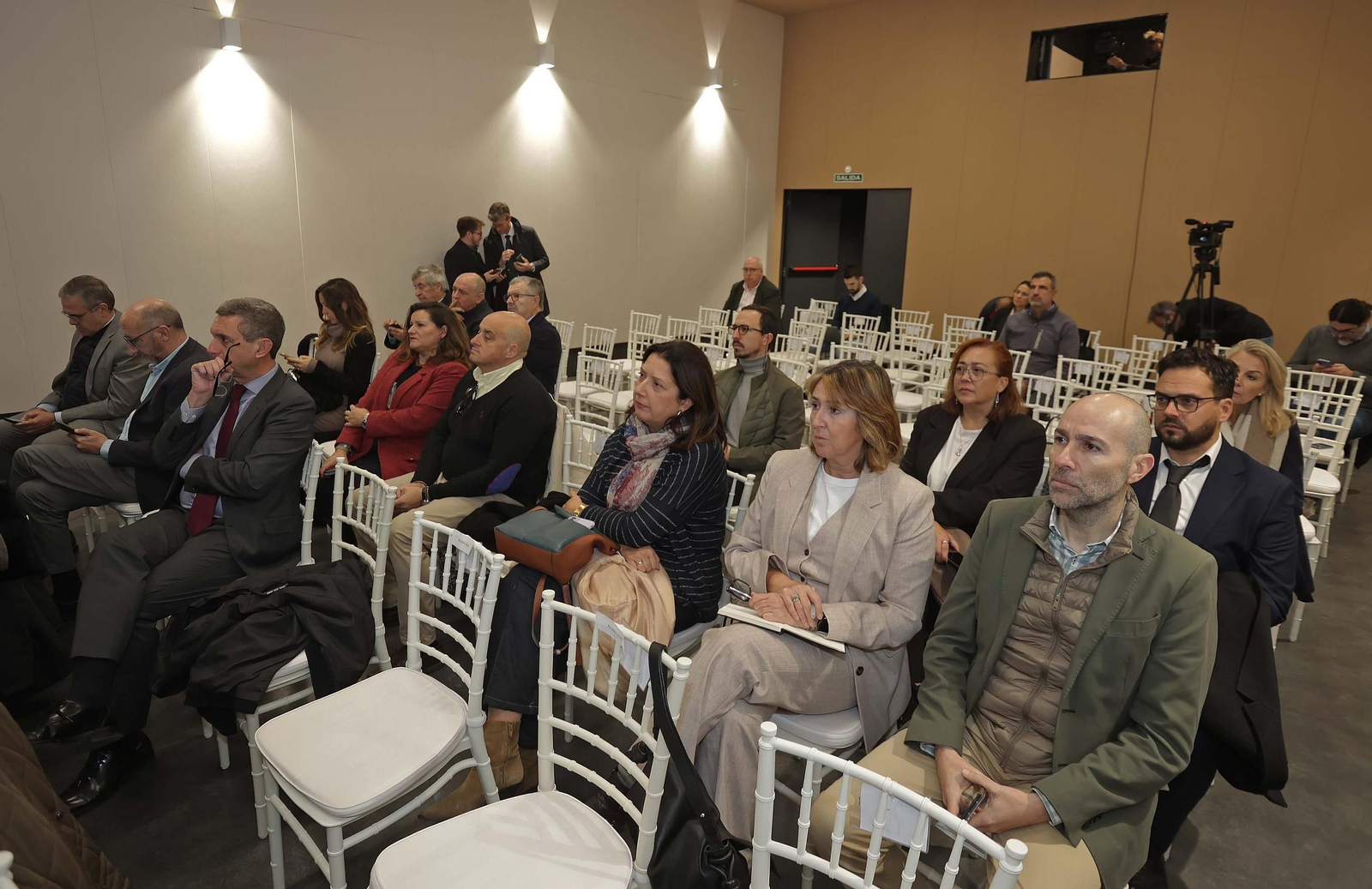 Fotos del desayuno-coloquio 'Infraestructuras: un pilar esencial para el desarrollo de la provincia' de la Diputación Provincial de Cádiz