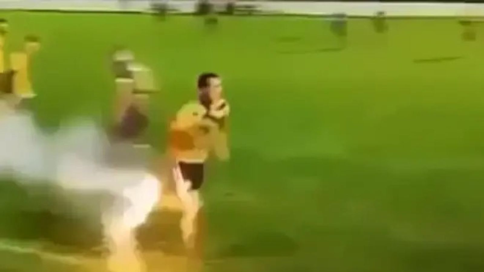 El jugador con el petardo