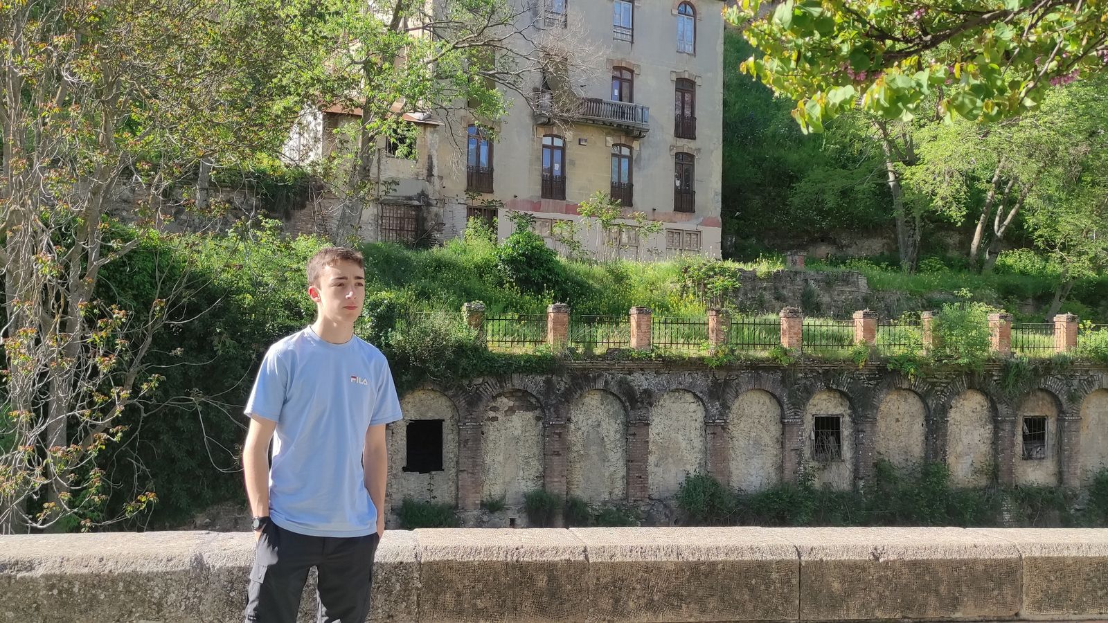 José en un viaje a Granada.