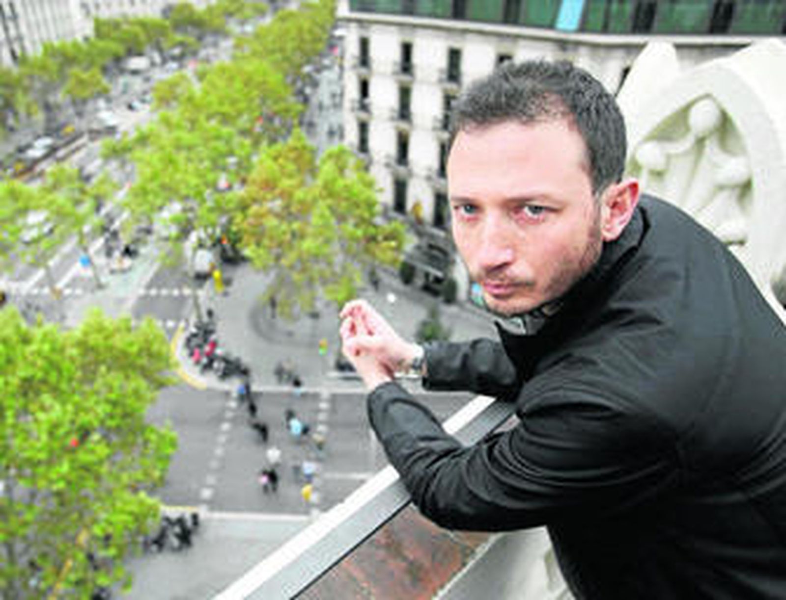 El escritor colombiano Antonio Ungar.