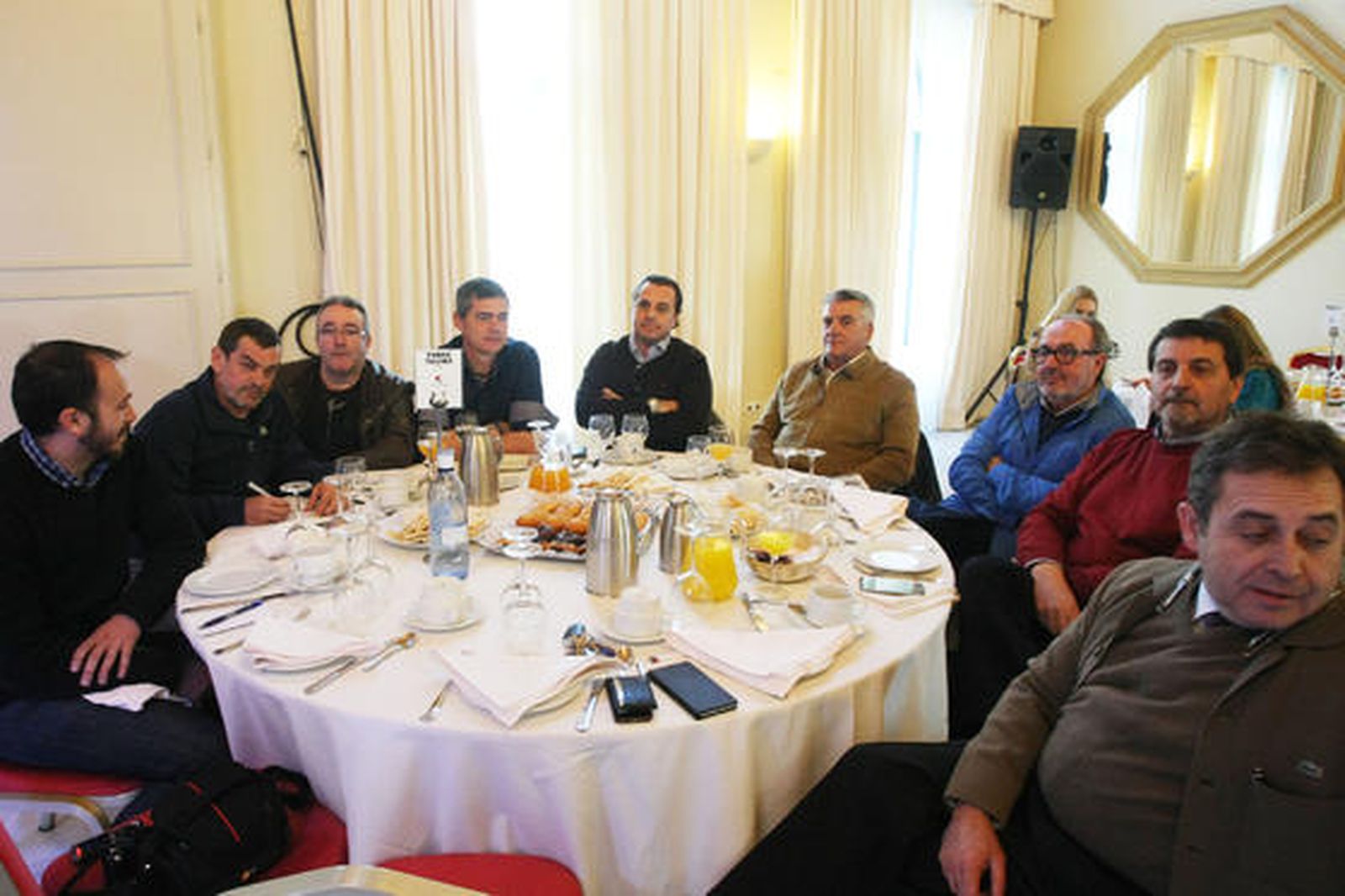 Francisco Gavira, Pedro García, Javier Rey, José Antonio González, José Galiano, Antonio Nuño, Juan Castañeda y Carlos Mata.

Foto: Paco Guerrero