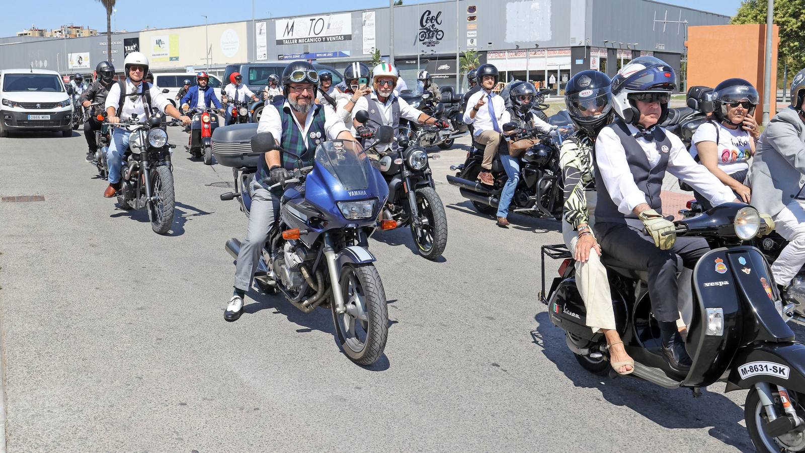 Búscate en el evento motero solidario "The Distinguished Gentleman´s Ride" en Jerez