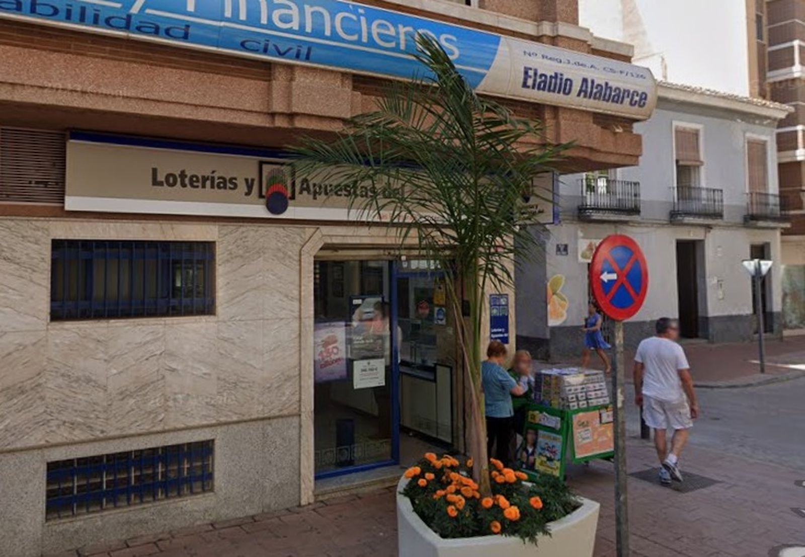 Fachada de la administración de loterias