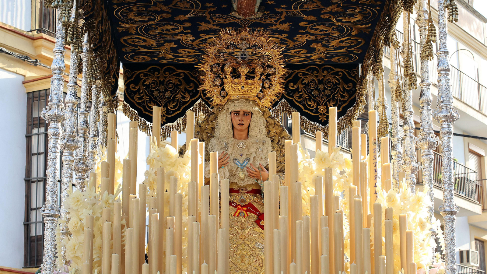 Procesión de regreso de la Virgen de la Estrella Coronada en Jerez