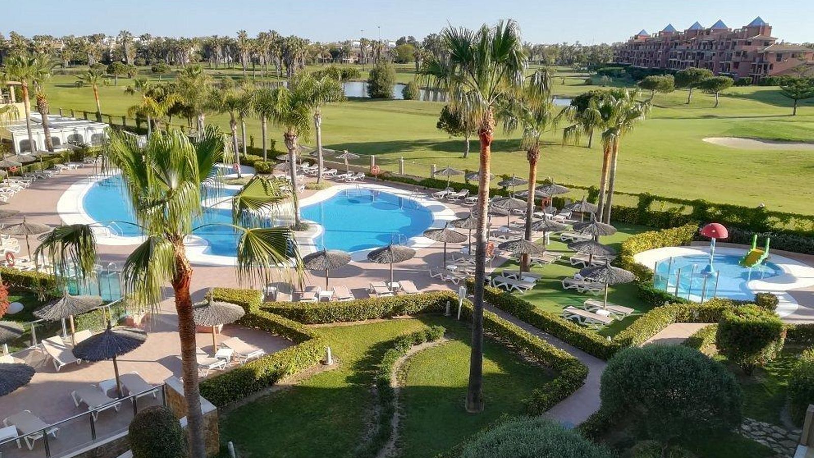 Vista aérea del hotel.