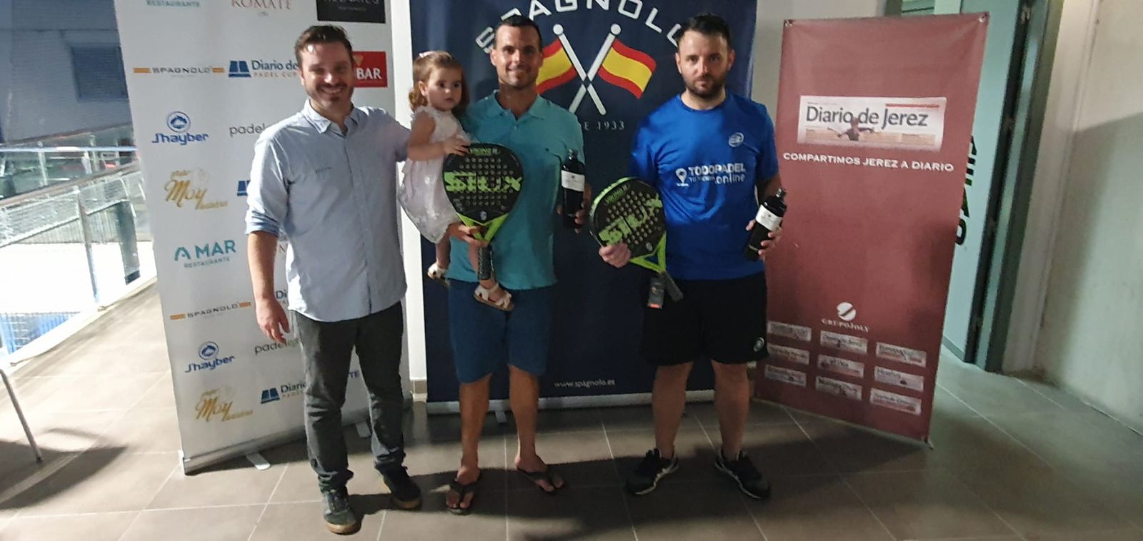 Imágenes de la entrega de trofeos de la IX Diario de Jerez Pádel Cup