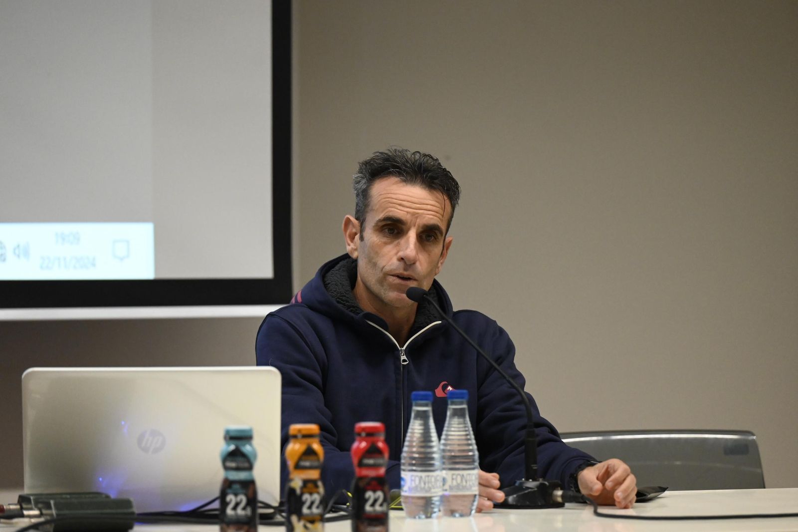 Las mejores fotos de la feria del corredor de la Media Maratón de Córdoba 2024