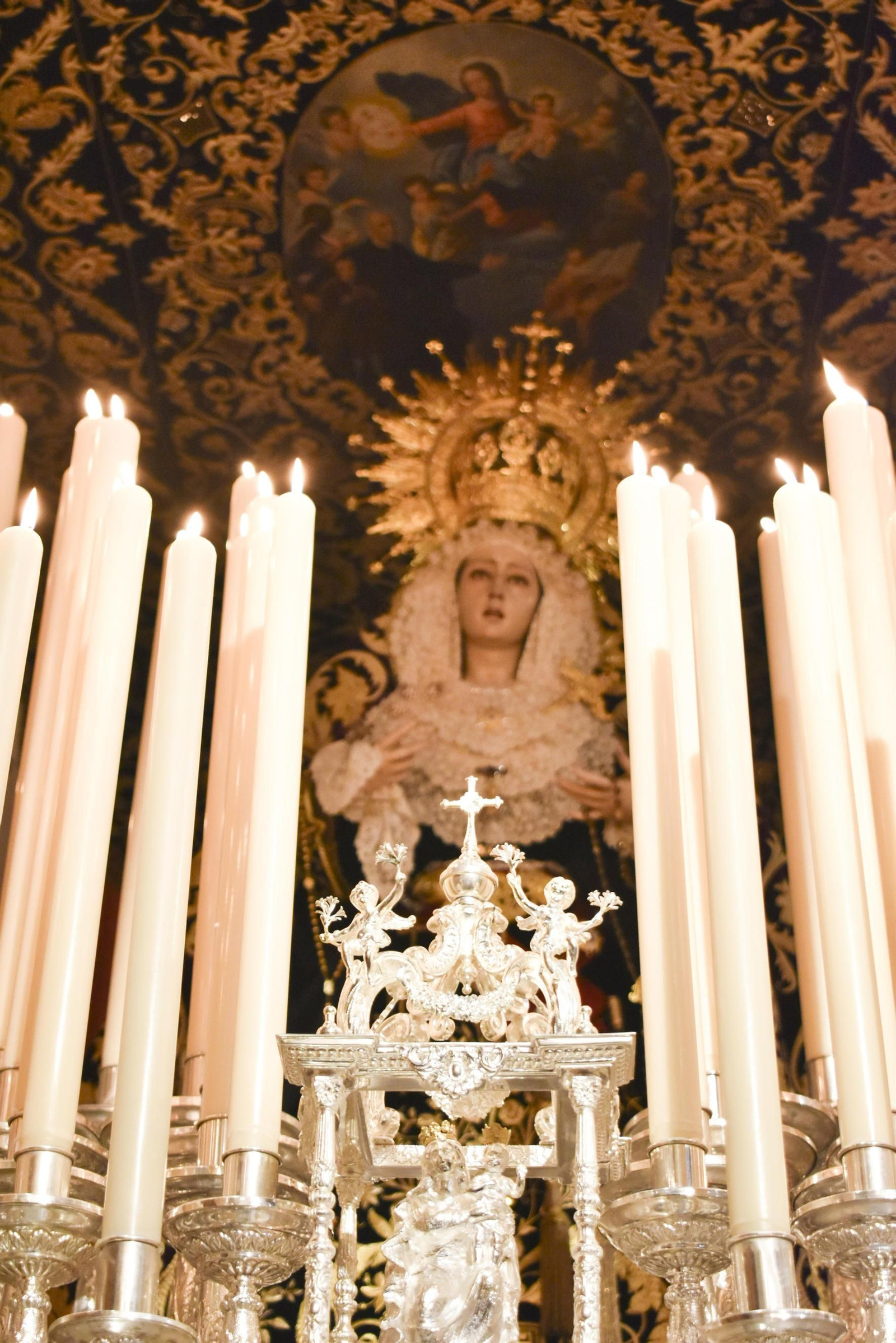 Entrecalle del palio de la Virgen del Mayor Dolor