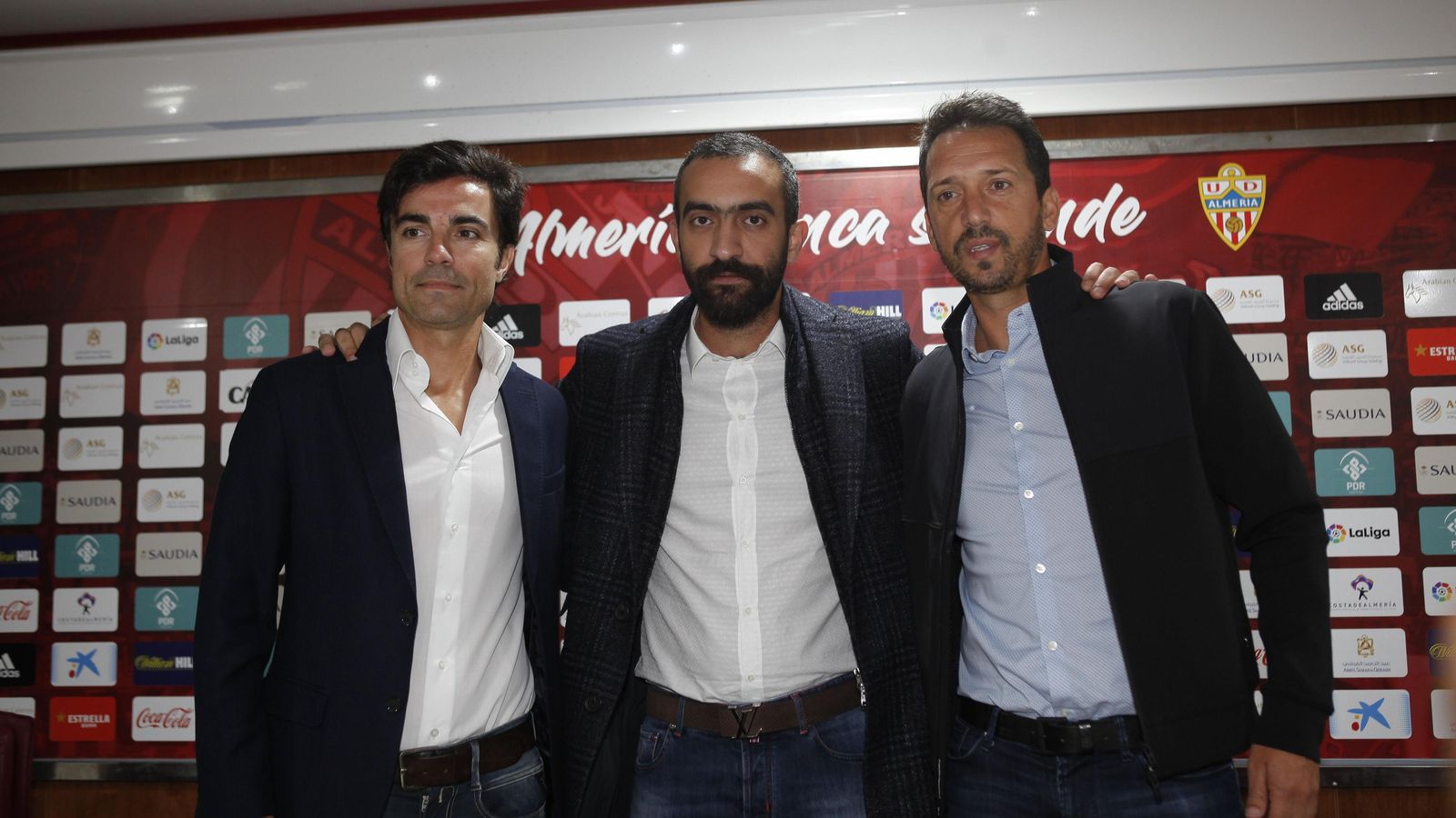 Mario Silva junto a Nandinho y Mohamed El Assy, CEO rojiblanco