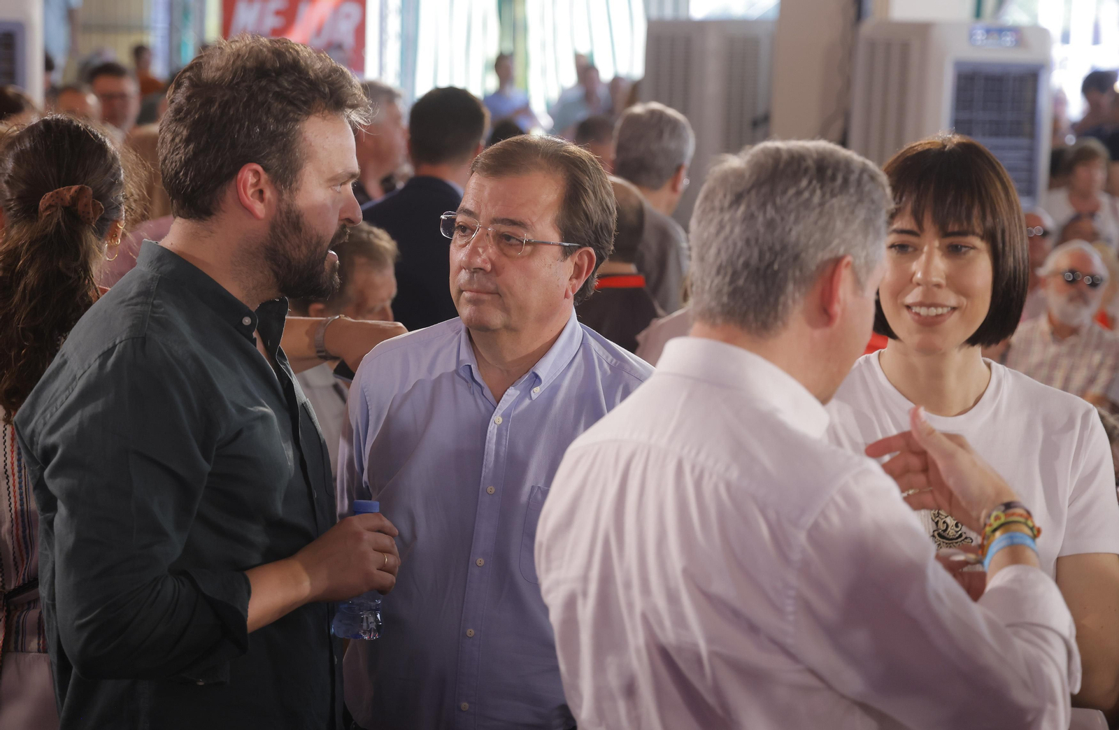 Las imágenes del mitin de Pedro Sánchez en Dos hermanas