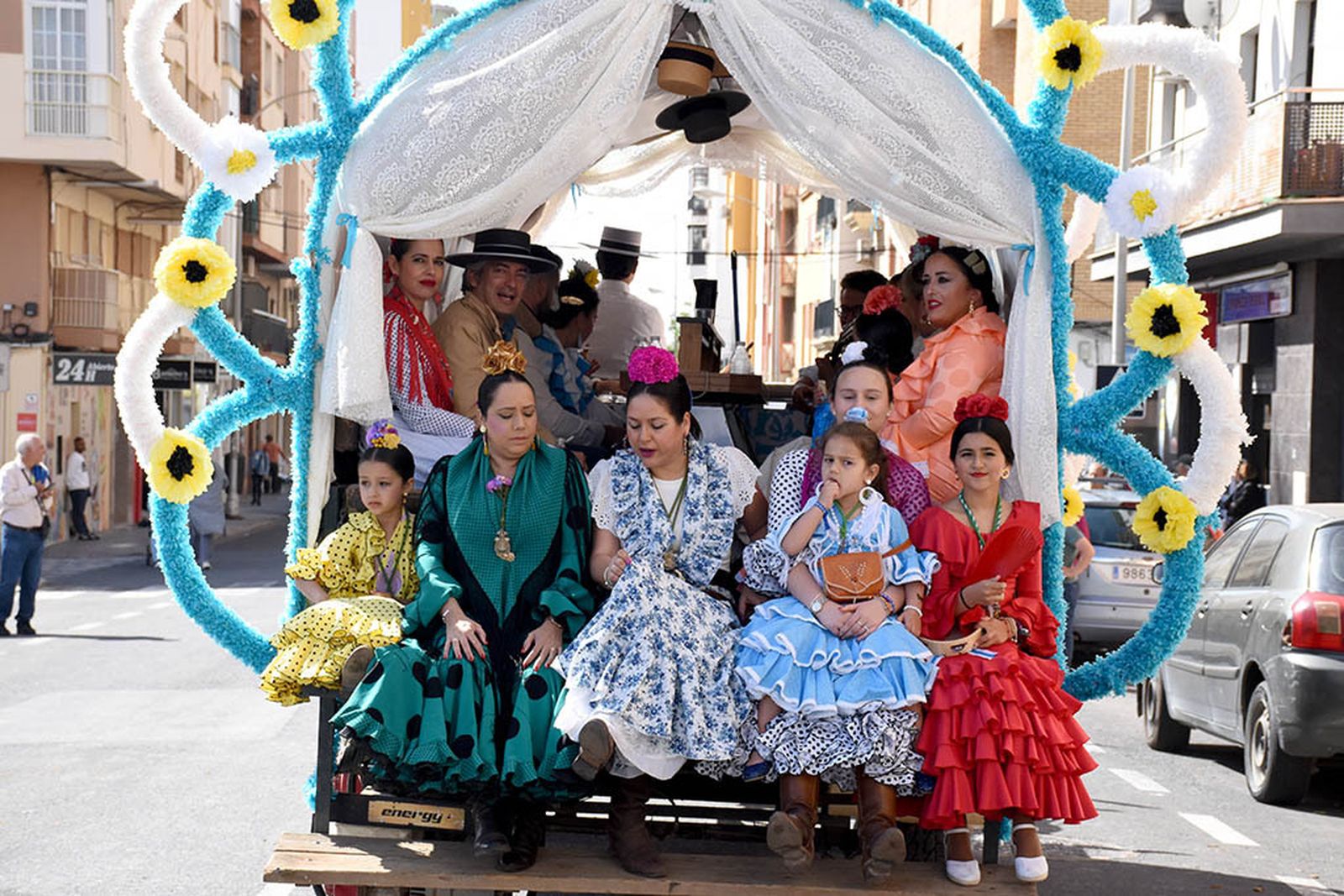 Imágenes de los carros de la Hermandad del Rocío de Huelva