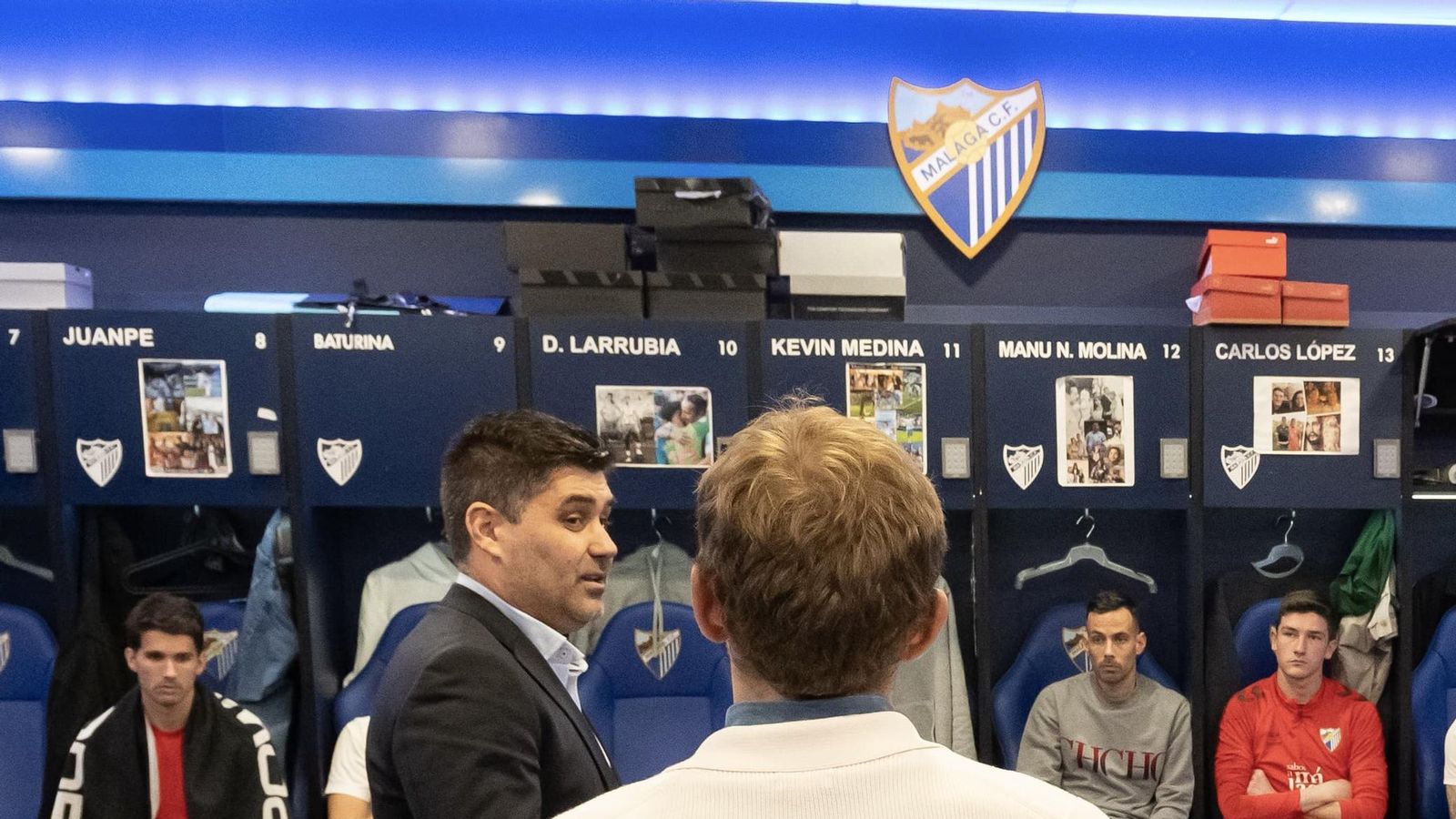 Aganzo y Rivas hablan al equipo