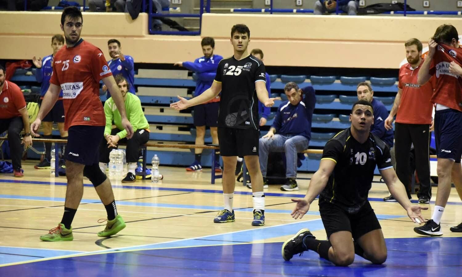 Las fotos del Balonmano Ciudad de Algeciras  - Corazonistas de Madrid