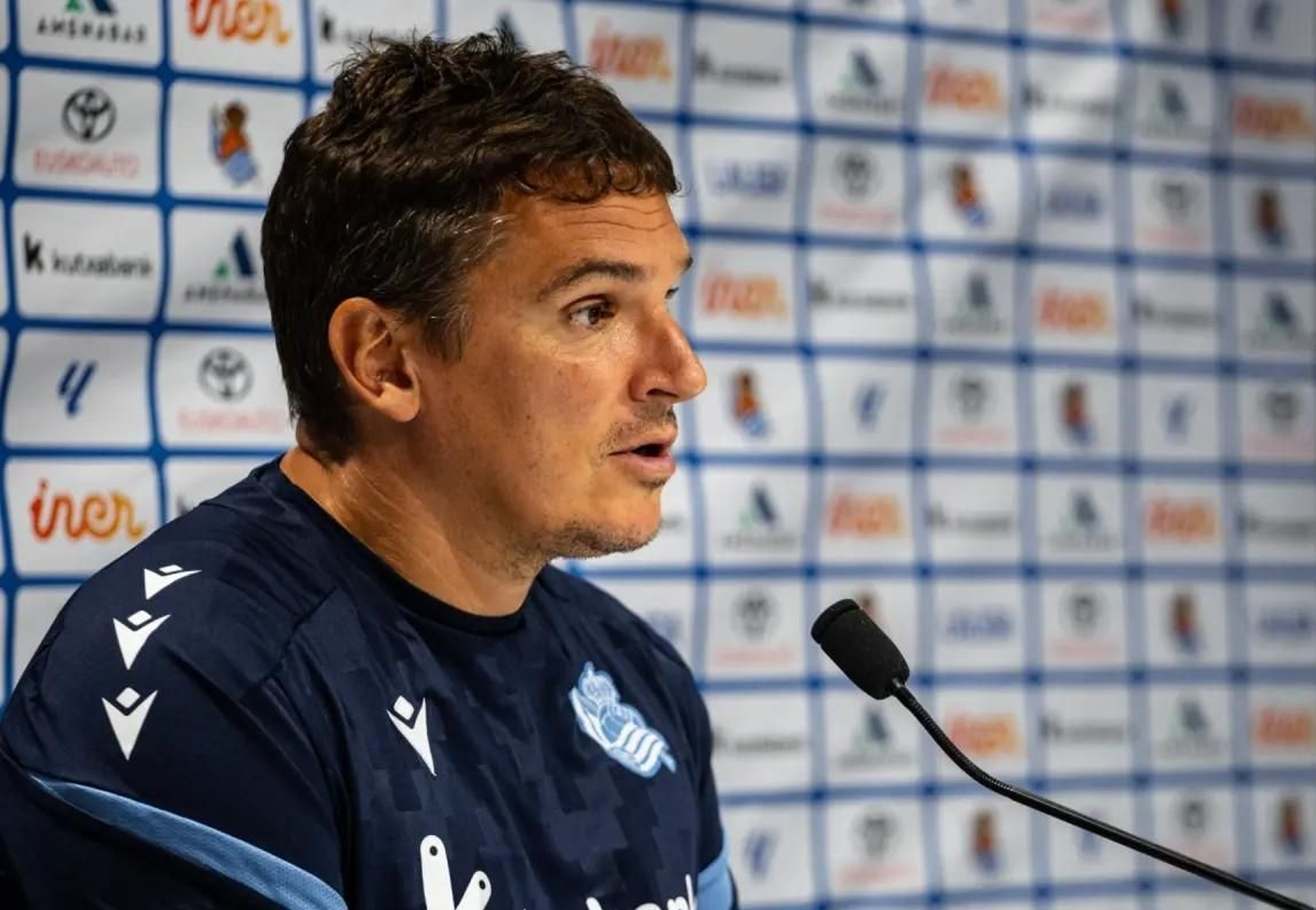Jon Ansotegi, entrenador de la Real Sociedad B.