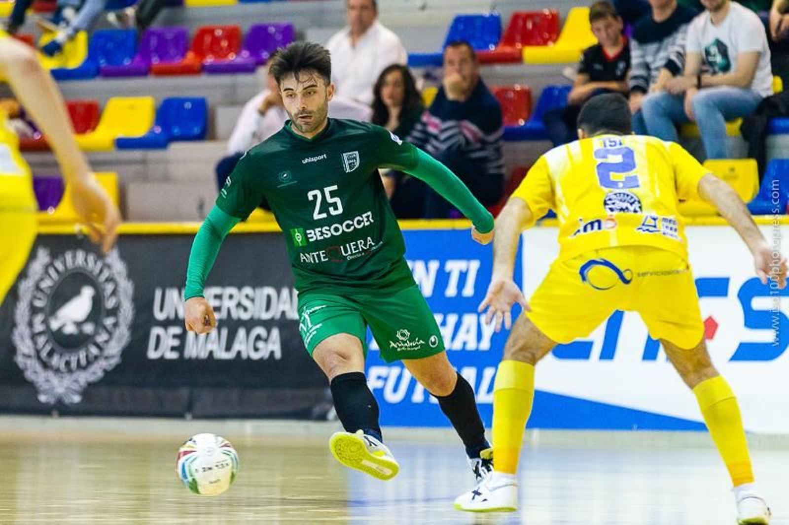 Pablo Ibarra en un partido contra el Peñíscola