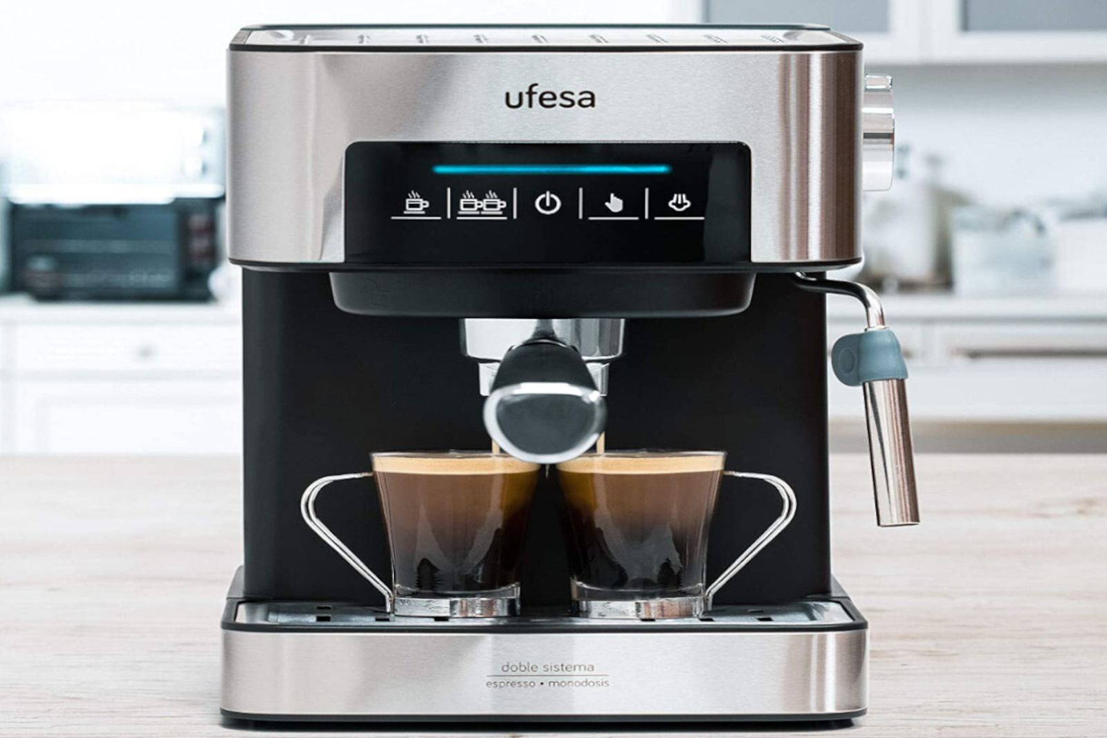 Esta cafetera UFESA top ventas de Amazon ¡tiene ahora 30€ de descuento!