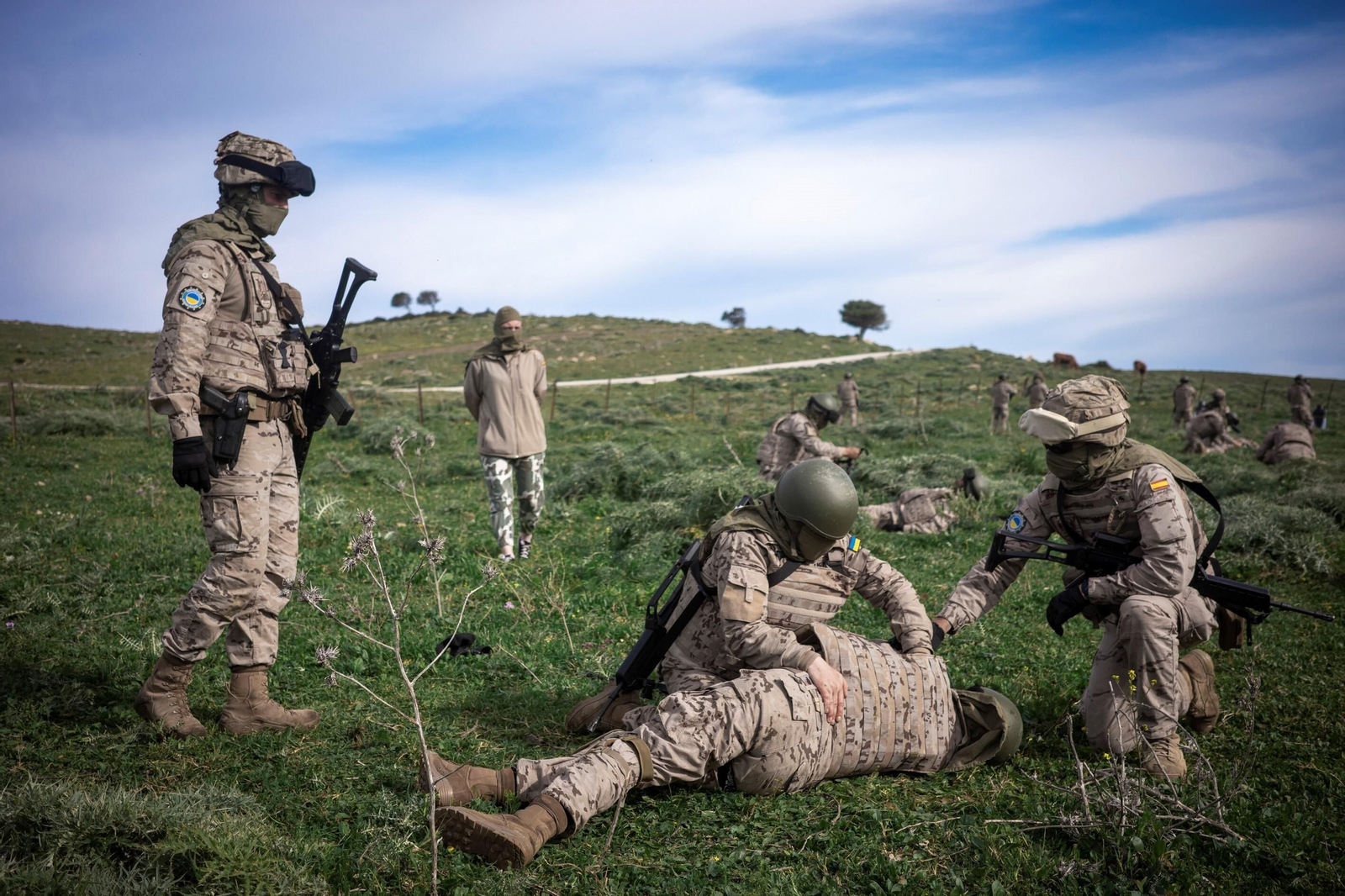 Así se instruyen los soldados ucranianos con la Infantería de Marina en Cádiz, en imágenes