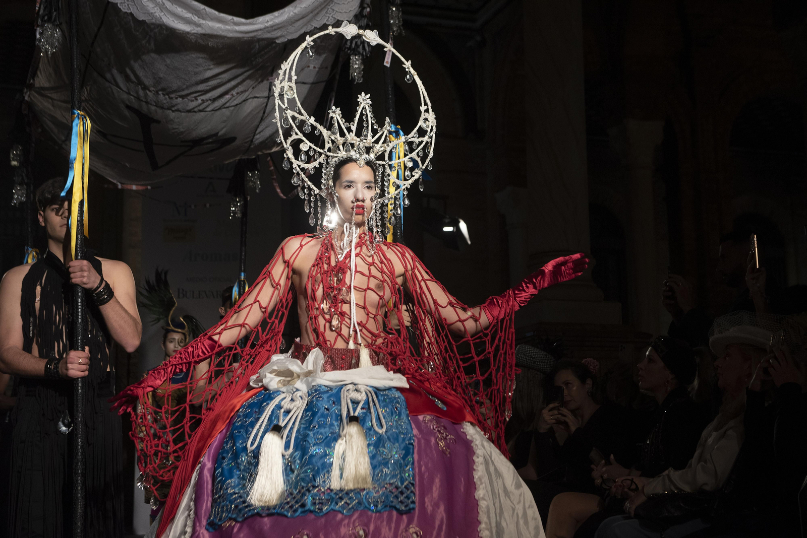El desfile de Vivascarrión en la pasarela de novia e invitada SIQ 2022, todas las fotos