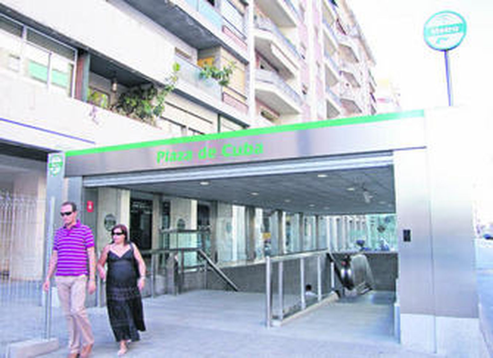 Tomás Jara y su sobrino Rafael, dos generaciones en la plaza de Cuba.