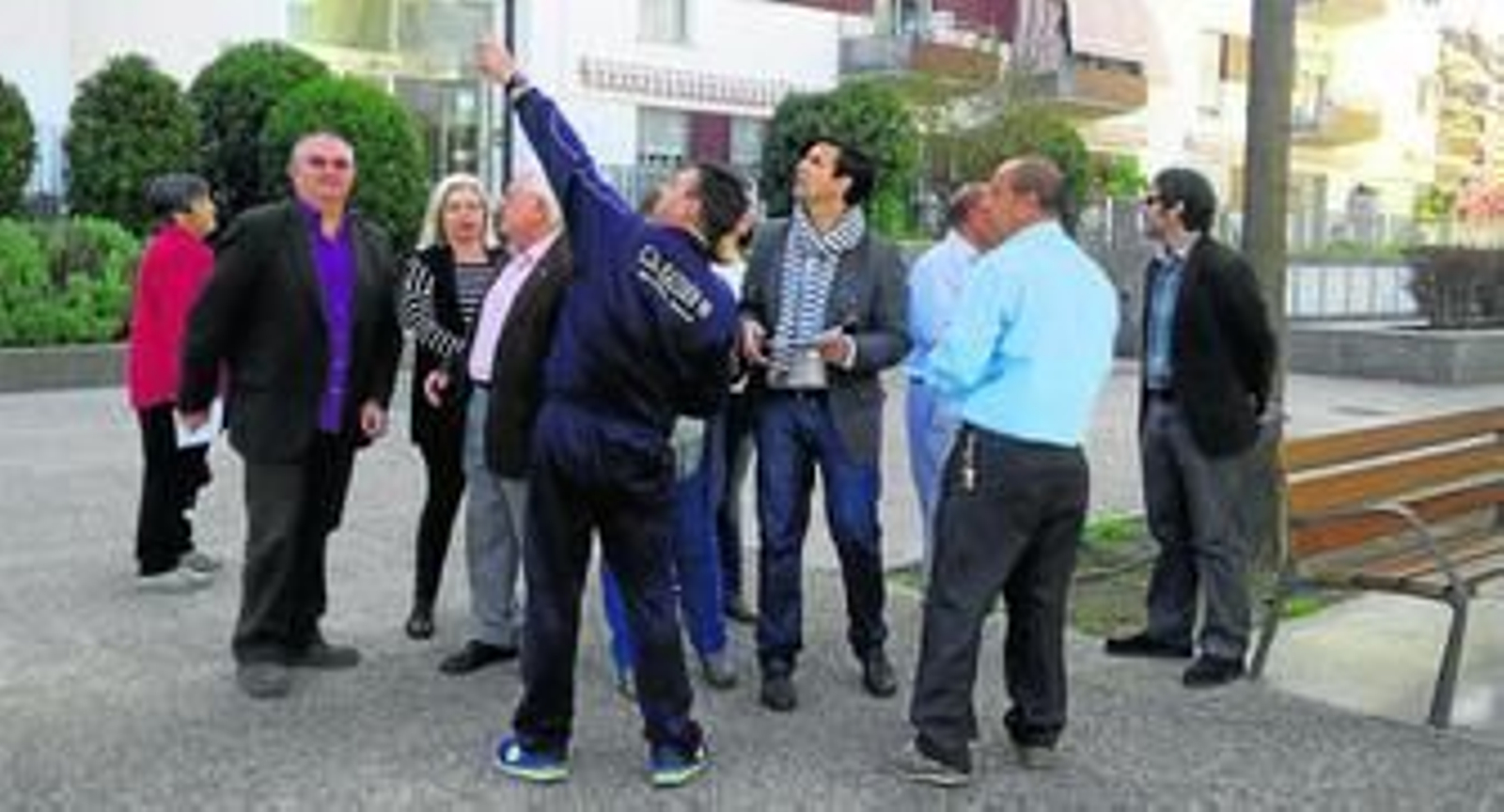 El grupo municipal del PSOE visitó ayer la zona para denunciar el abandono del PP.