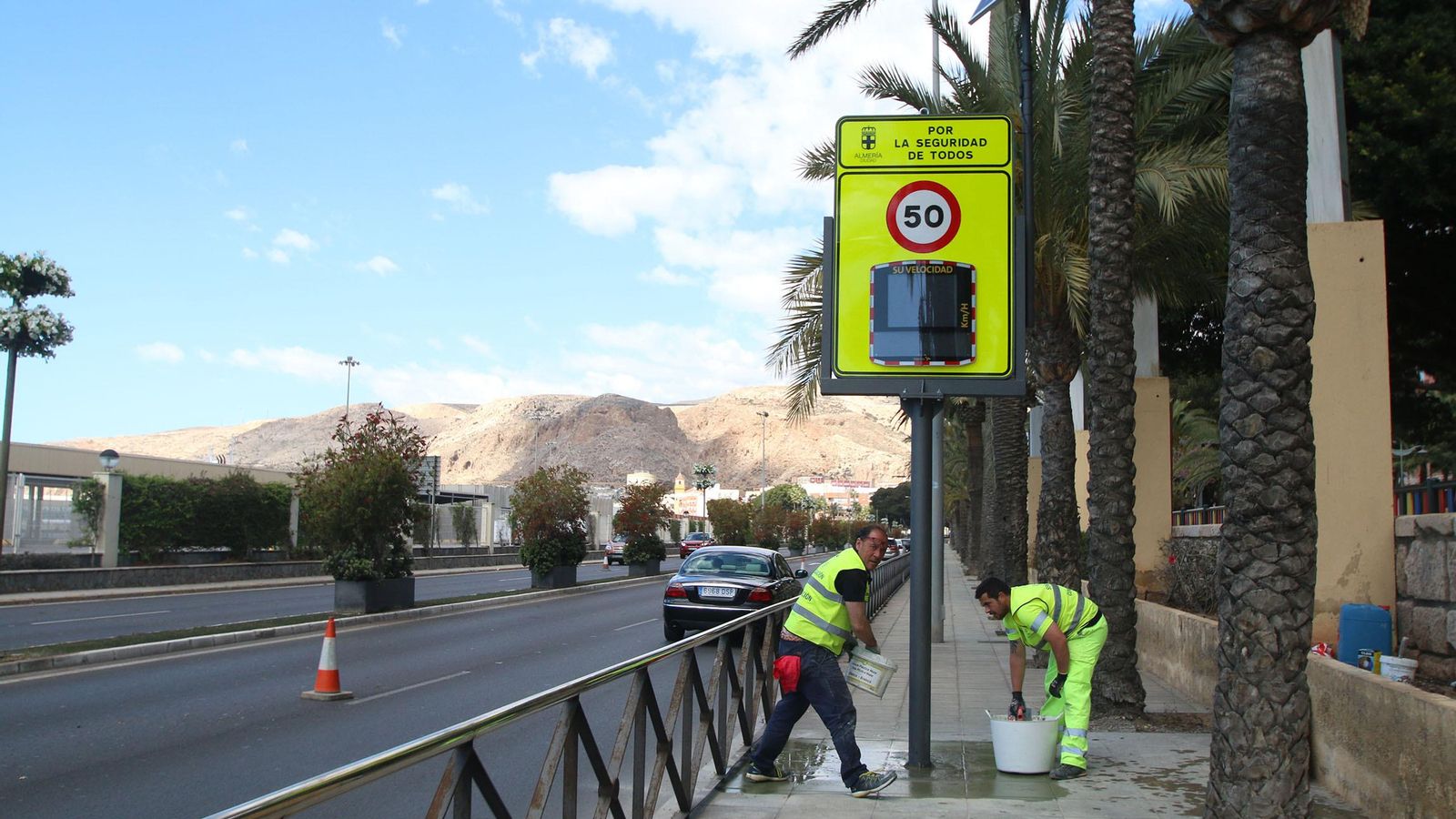 Últimos trabajos ayer para la entrada en funcionamiento de los radares