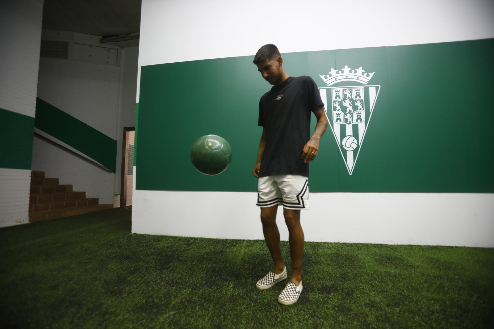 Las imágenes de la presentación de Calderón con el Córdoba CF