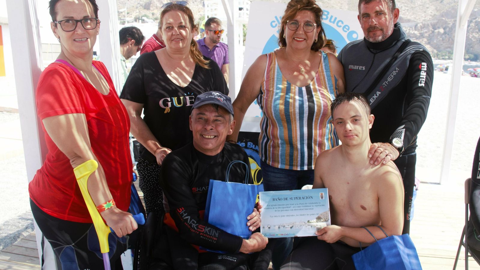 Foto para el recuerdo tras la inmersión