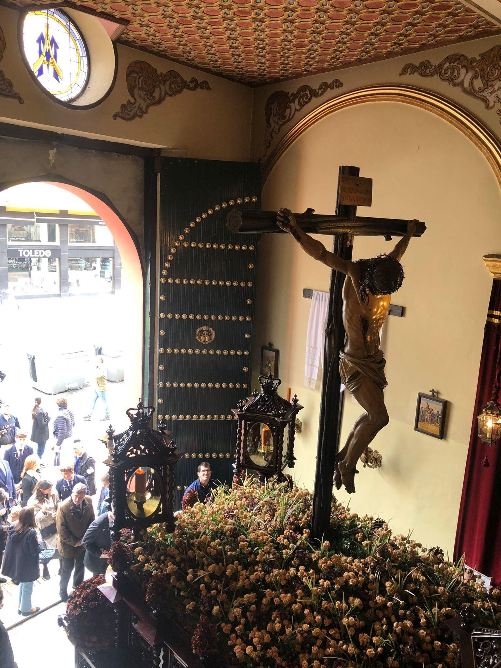 Iglesias del Jueves Santo en Sevilla: horario de visita a los templos tras la suspensión de las procesiones