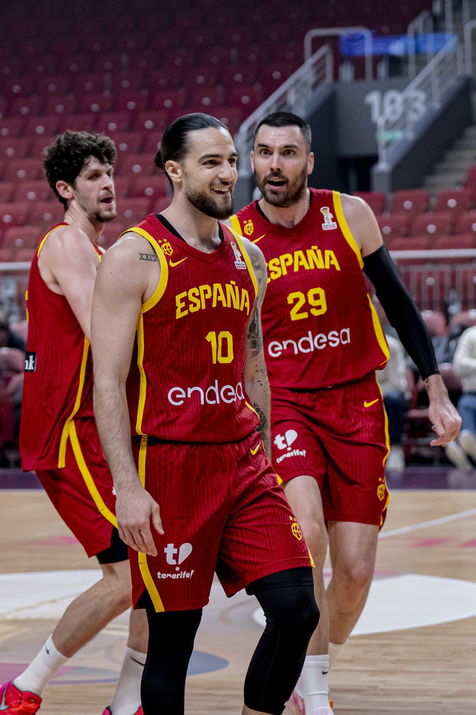 Buen papel de Francis Alonso en el triunfo de España ante la Ucrania de Daniil Shelist (66-86)