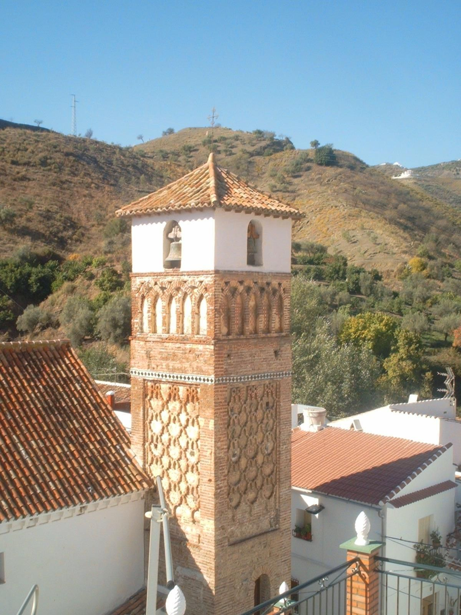 Alminar Mudéjar, en Árchez. Alminar Mudéjar, en Árchez.
