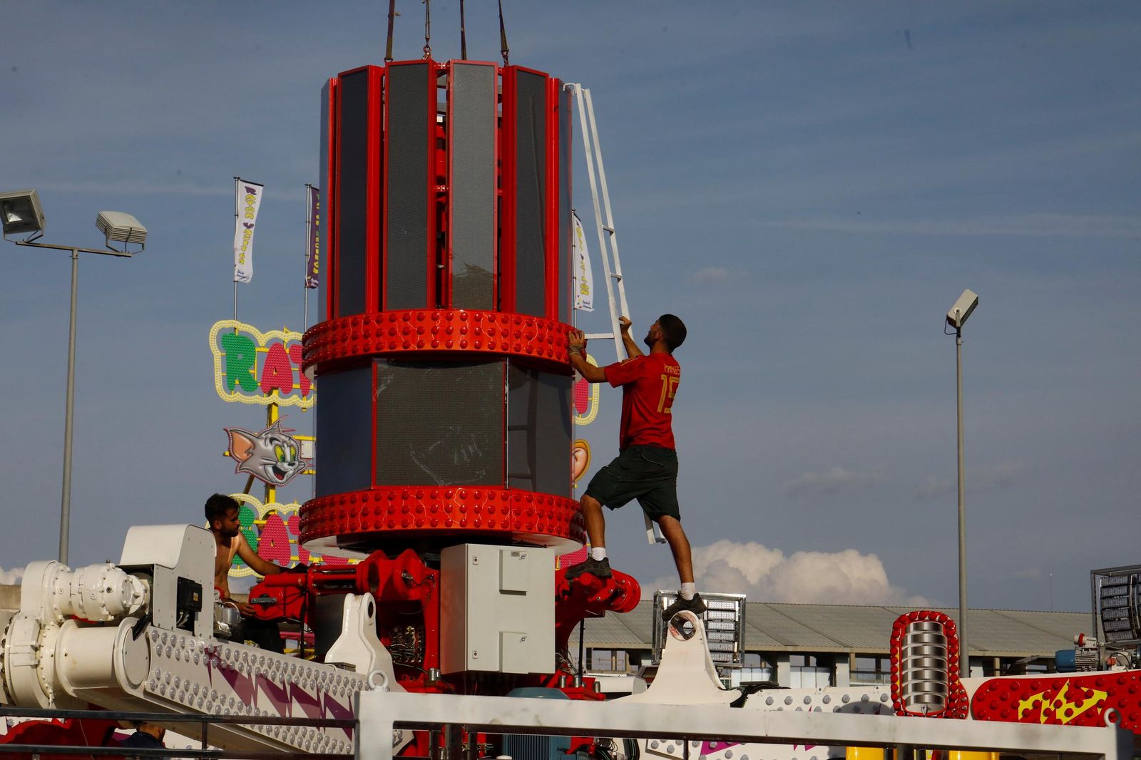 Los últimos retoques de la Feria, lista para acoger a los cordobeses