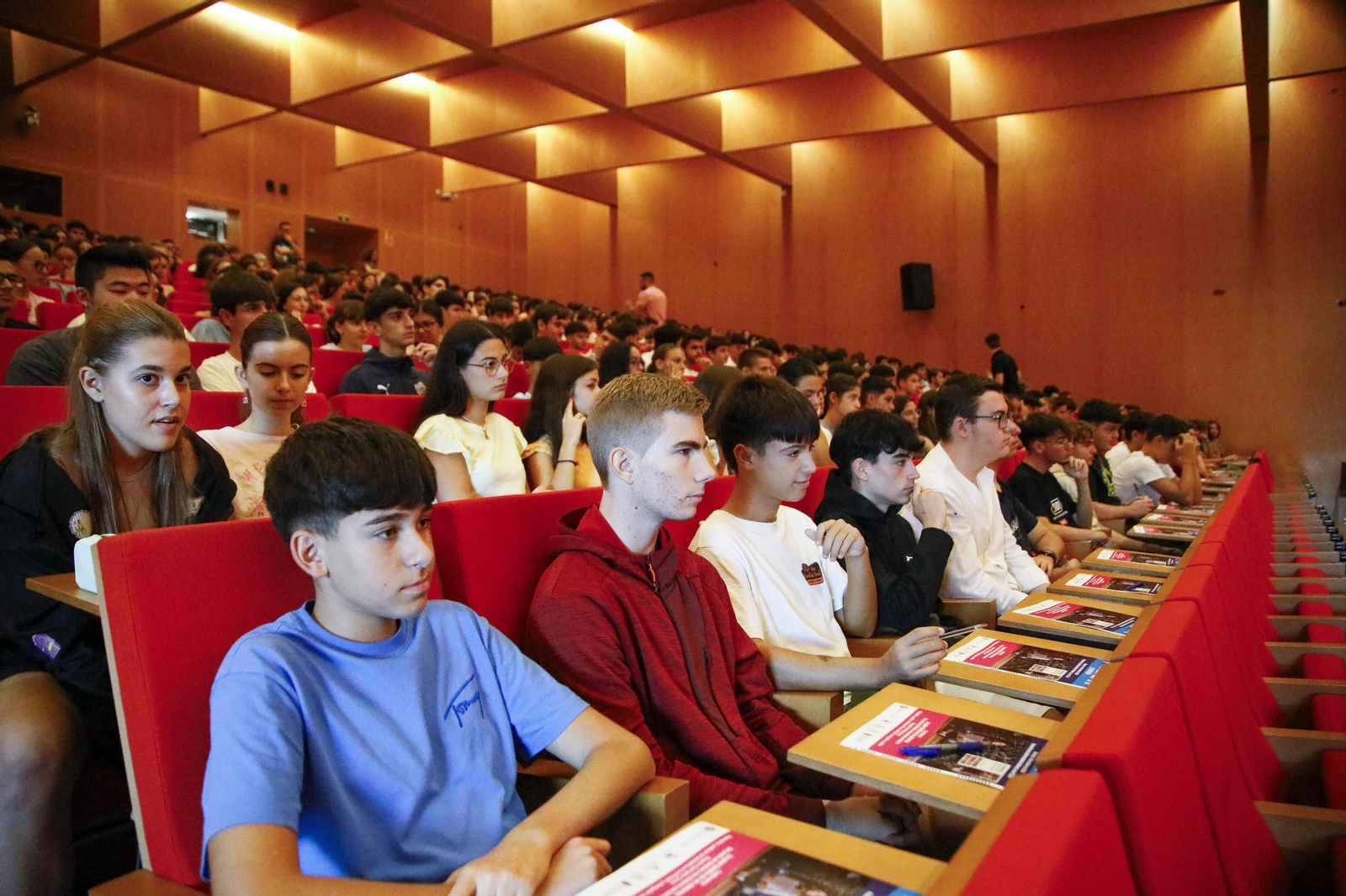 La IX Edición del concurso en resolución de problemas matemáticos Indalmat de Almería, en imágenes