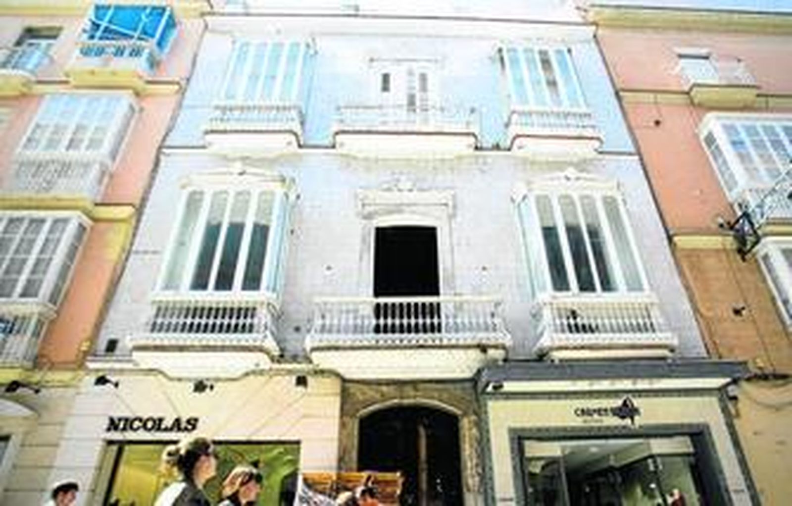 Una imagen de la finca número 13 de la céntrica calle Ancha, donde se harán apartamentos.