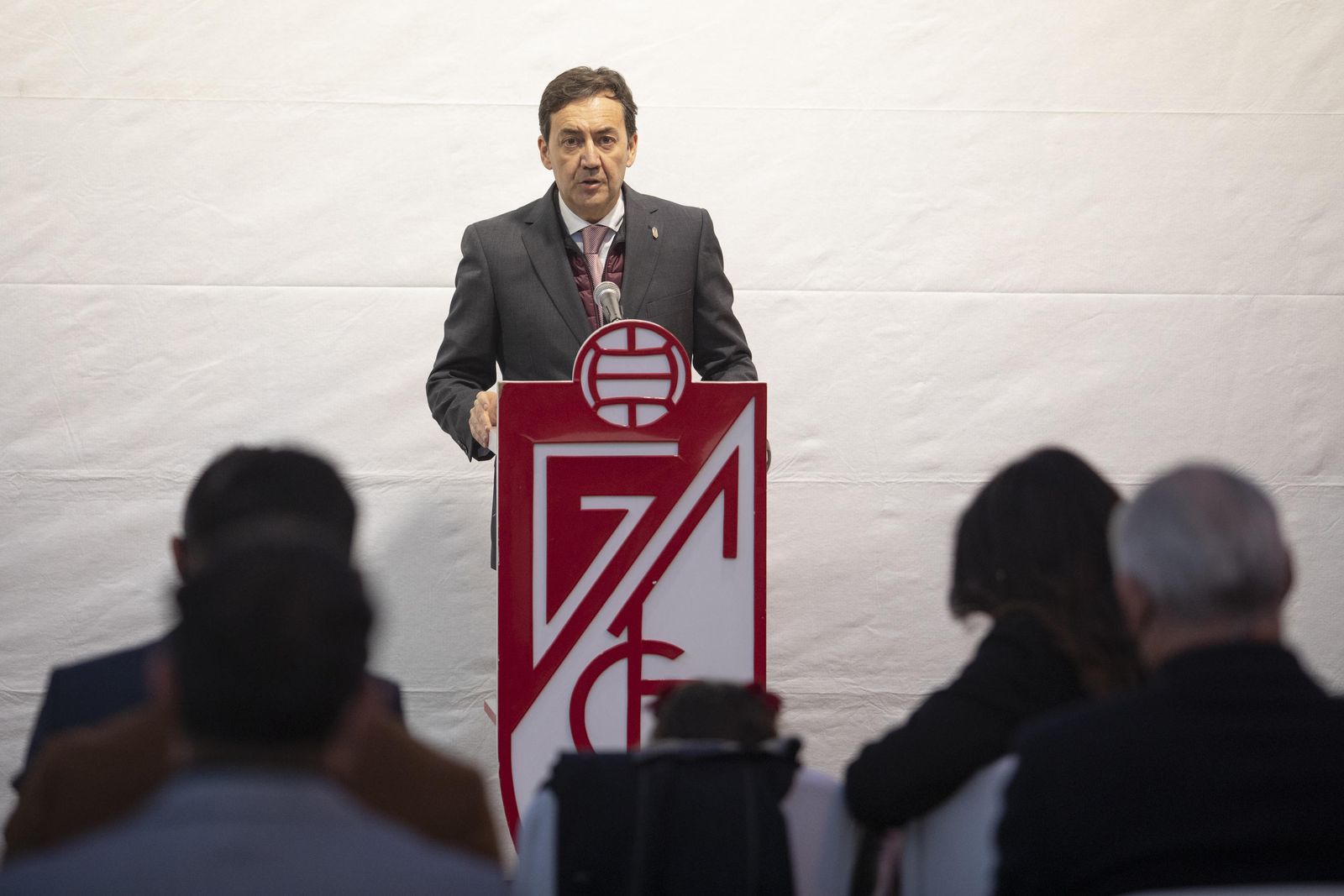 Fotos: Inauguración del espacio de Diego Martínez en la Puerta de los Entrenadores