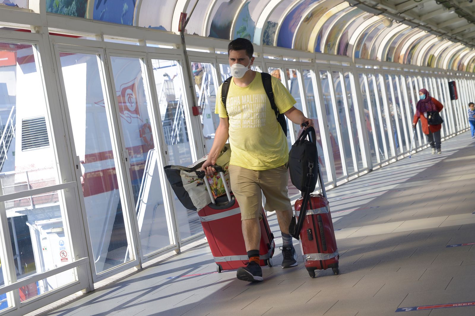 Fotos del atraque del buque Ciudad de Malaga