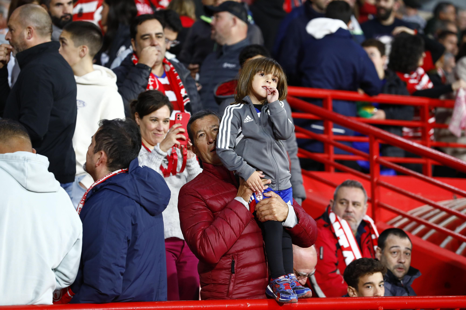 Encuéntrate en el partido Granada CF-Villarreal