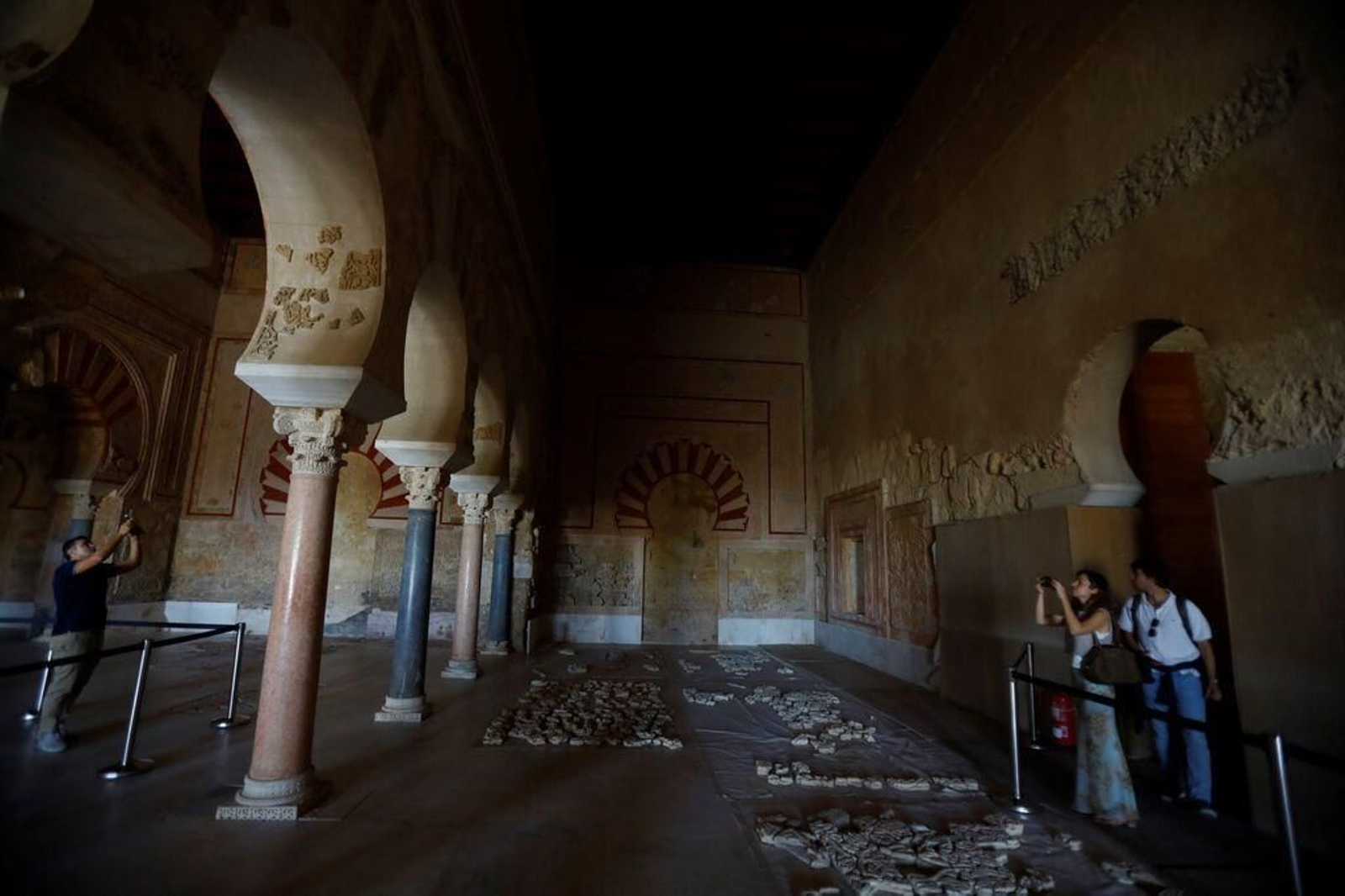 Obras de recuperación en el Salón Rico de Medina Azahara.