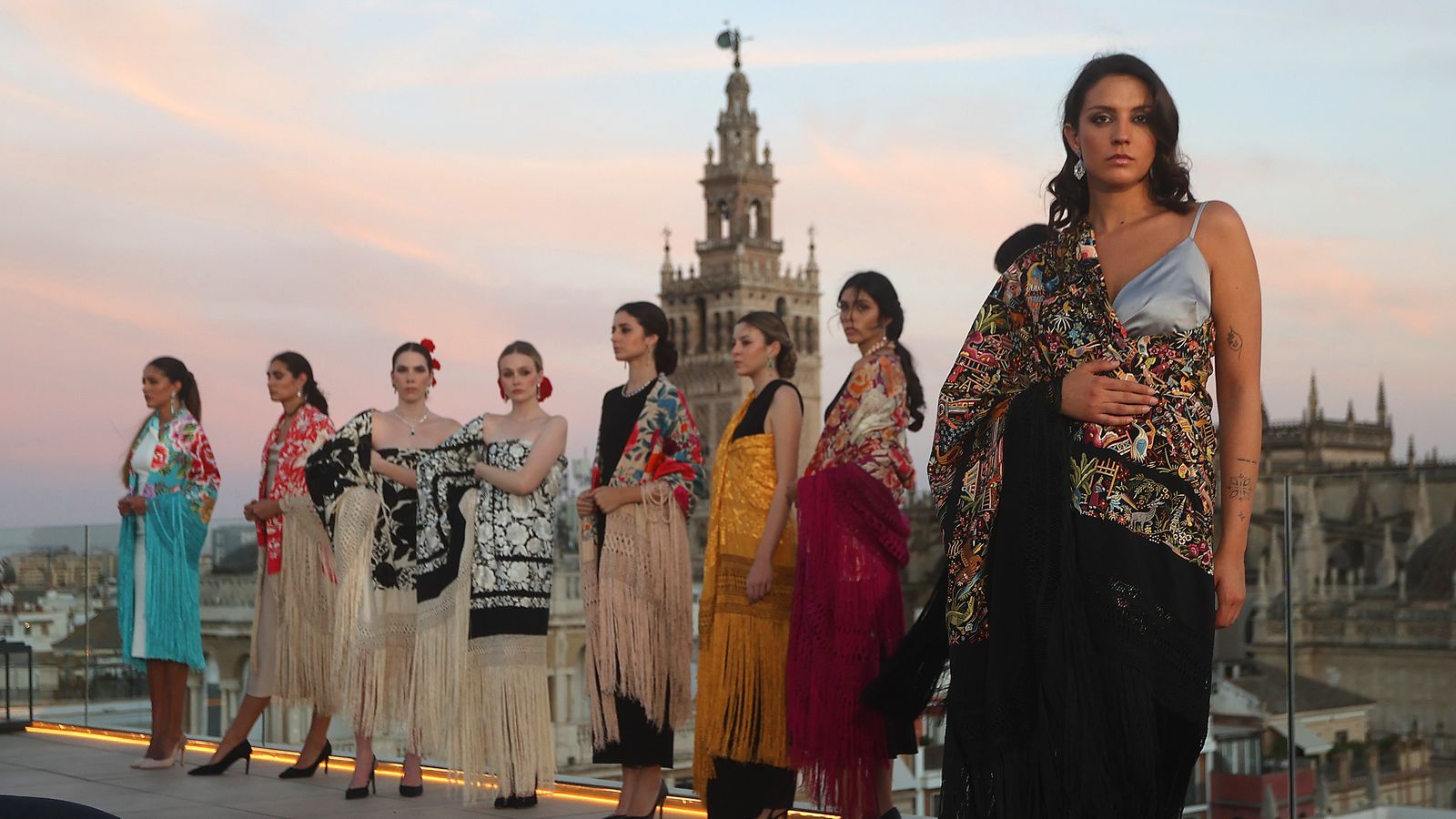 El desfile del 100 aniversario de Foronda.