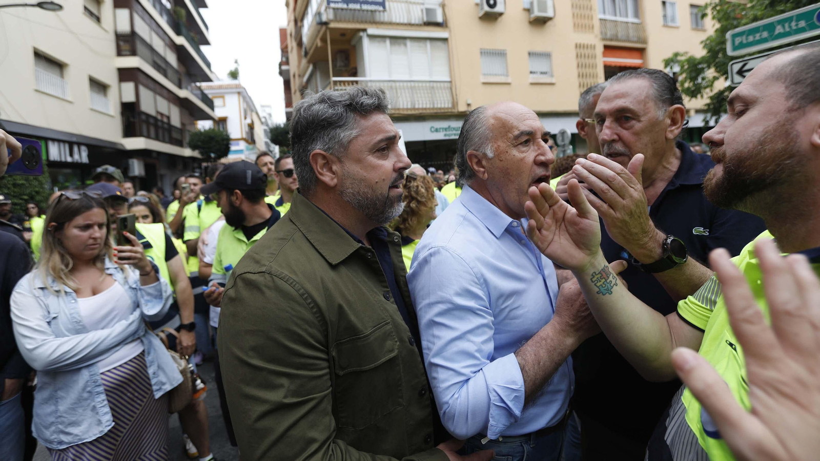 La plantilla de Acerinox celebra una nueva manifestación en Algeciras, en imágenes