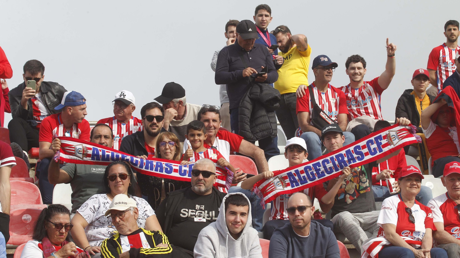 Búscate en el Algeciras CF  - Linares de Primera Federación