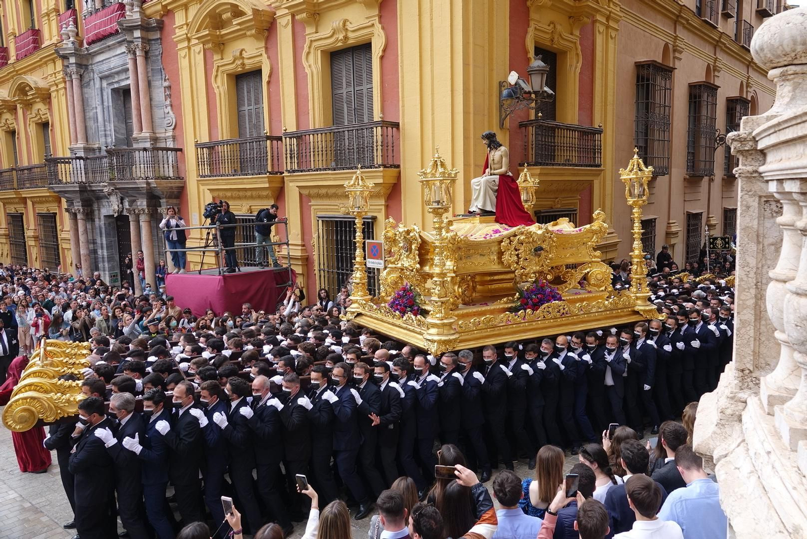 Las fotos de Estudiantes, en el Lunes Santo de Málaga