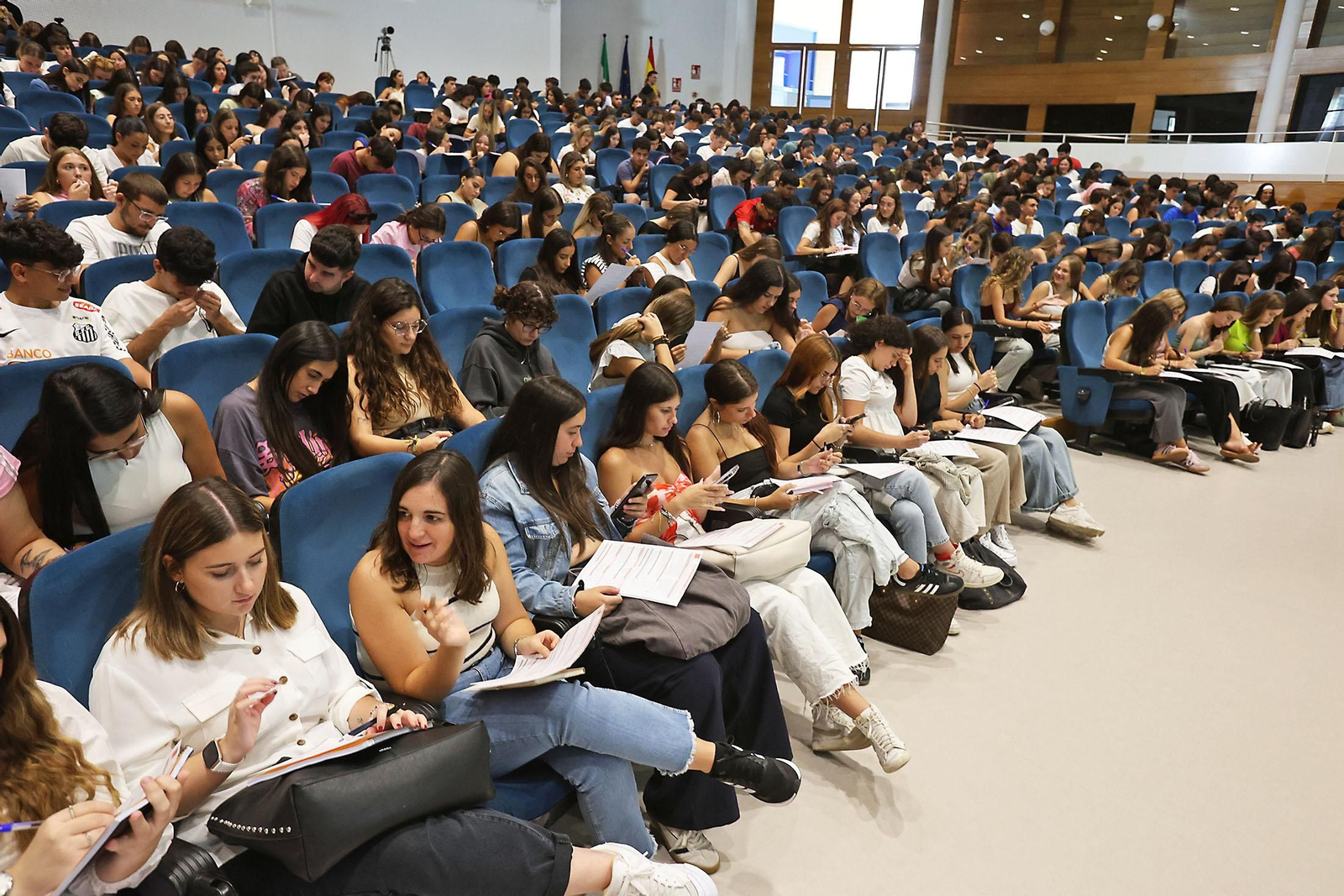 Jornada de bienvenida para estudiantes de nuevo ingreso en la UHU